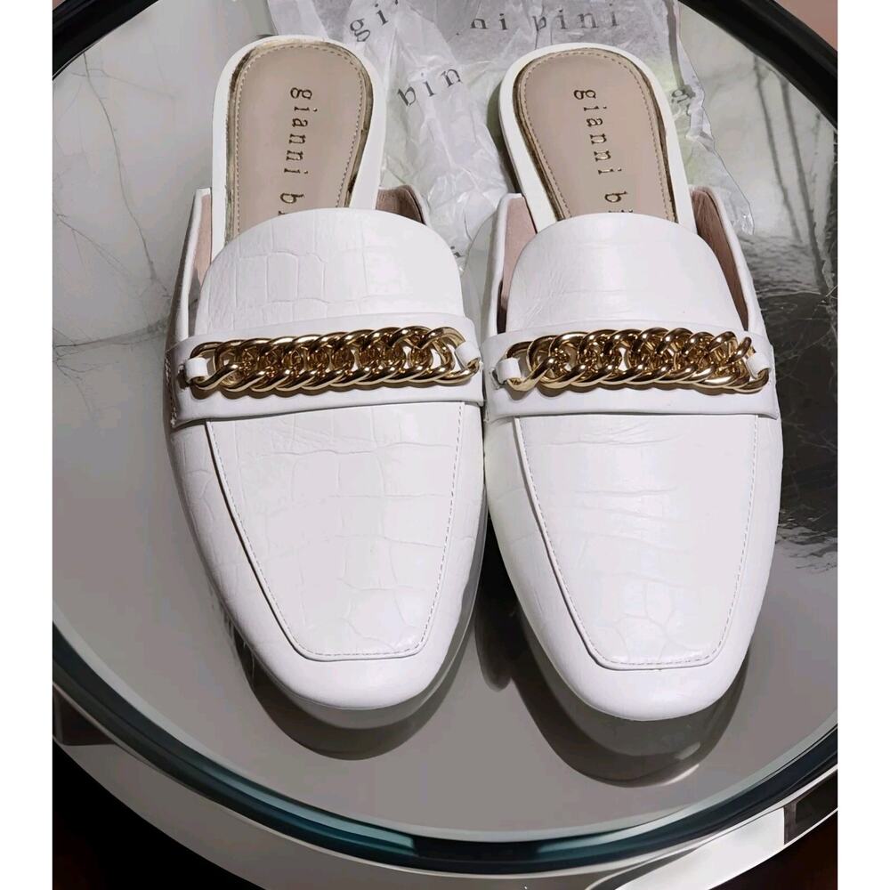 Gianni Bini Magley Mules White Leather Upper Leather Lining Size 11M Gold Accent